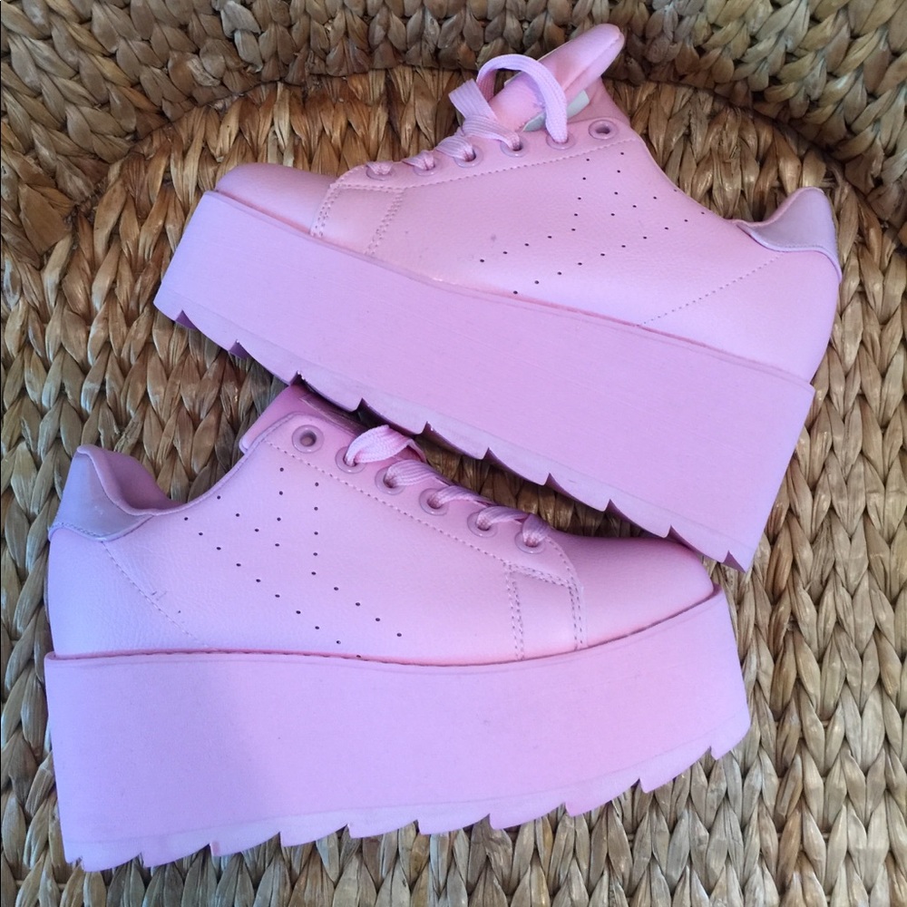 💕NIB YRU Pink Platform Sneakers💕 - Picture 3 of 5